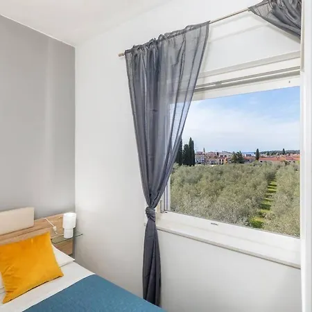Luka Apartment